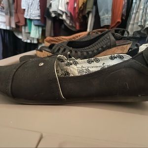 Black, Gently Used, Flats. Size 7.